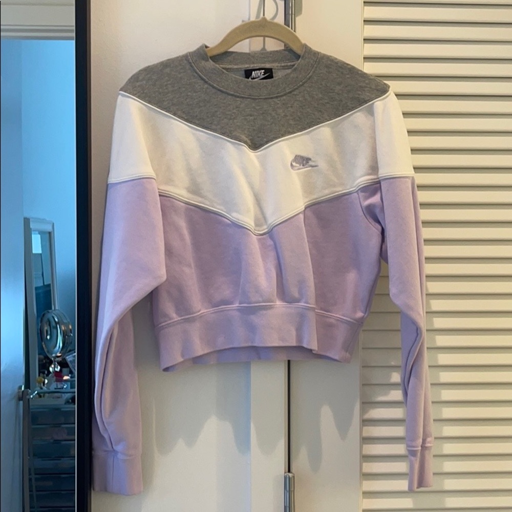NEW Nike sweatshirt